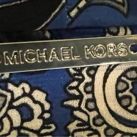 BIG SALE(4 for $30)- Michael Kors Blue and White Paisley Blouse - Picture 6 of 6